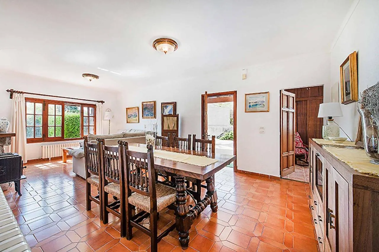 Cozy Villa With Pool Near Port Pollensa By Renthousing Port de Pollenca Holiday home